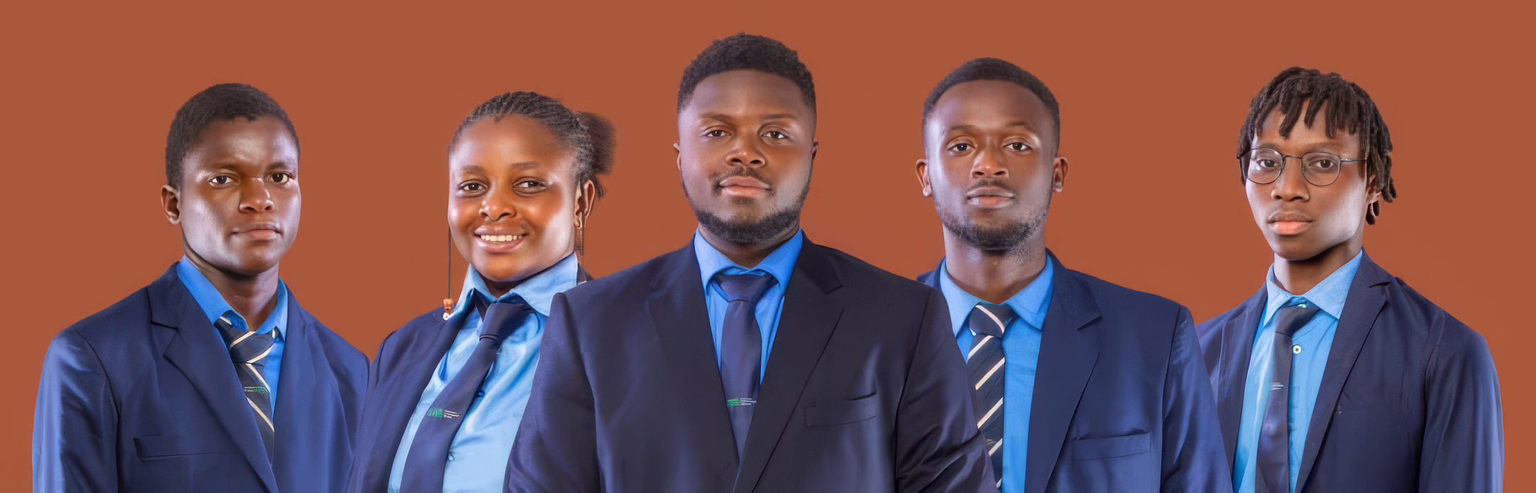 Étudiants diplômés célébrant leur réussite